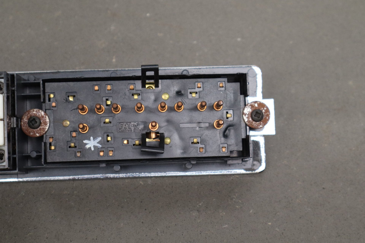 1993-1996 Cadillac Fleetwood Left Front Window, Driver Seat Switch
