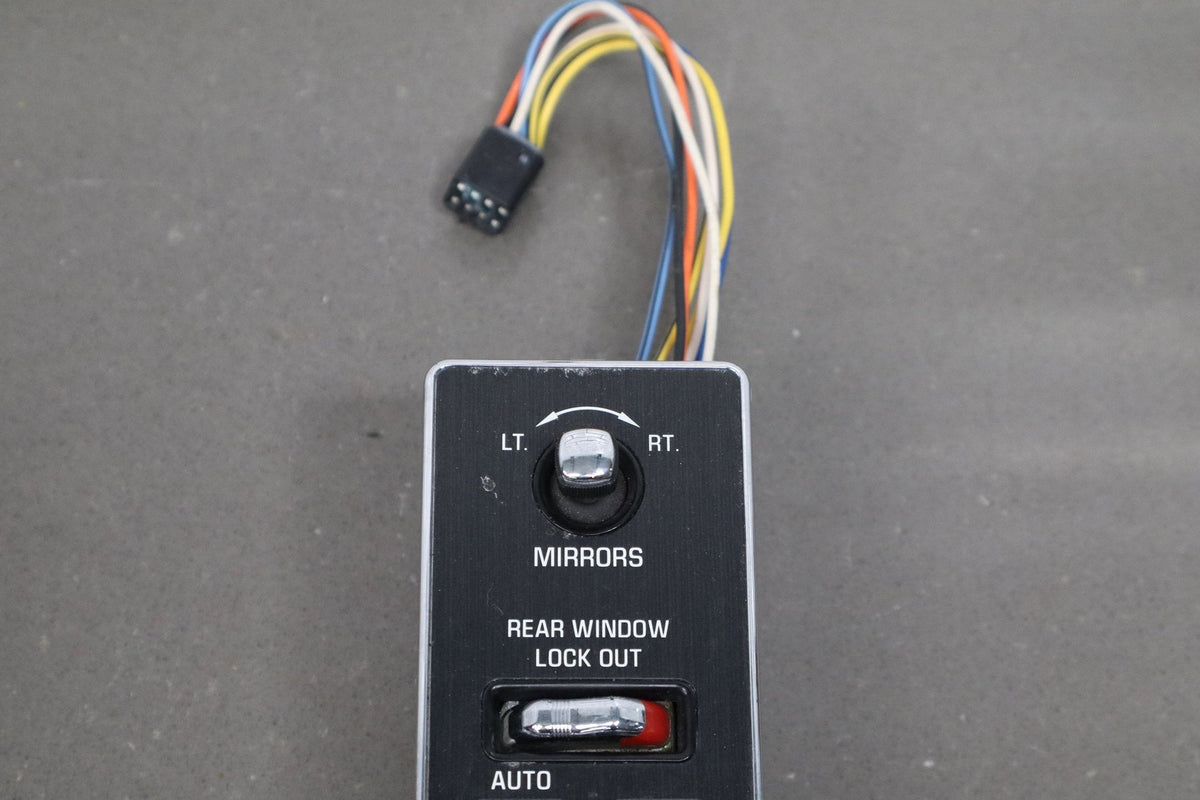 1993-1996 Cadillac Fleetwood Left Front Window, Driver Seat Switch