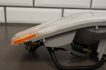 1993-1996 Cadillac Fleetwood Right Front Lamp Turn Signal