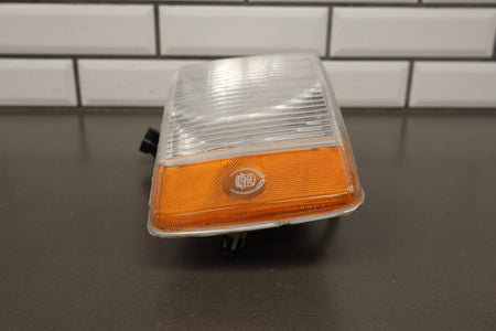 1993-1996 Cadillac Fleetwood Right Front Lamp Turn Signal