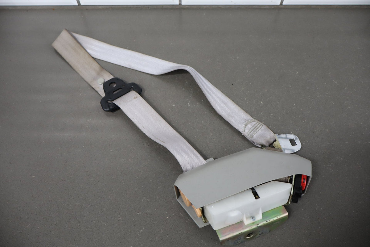 1993-1996 Cadillac Fleetwood Right Front Seat Belt Light Gray 14