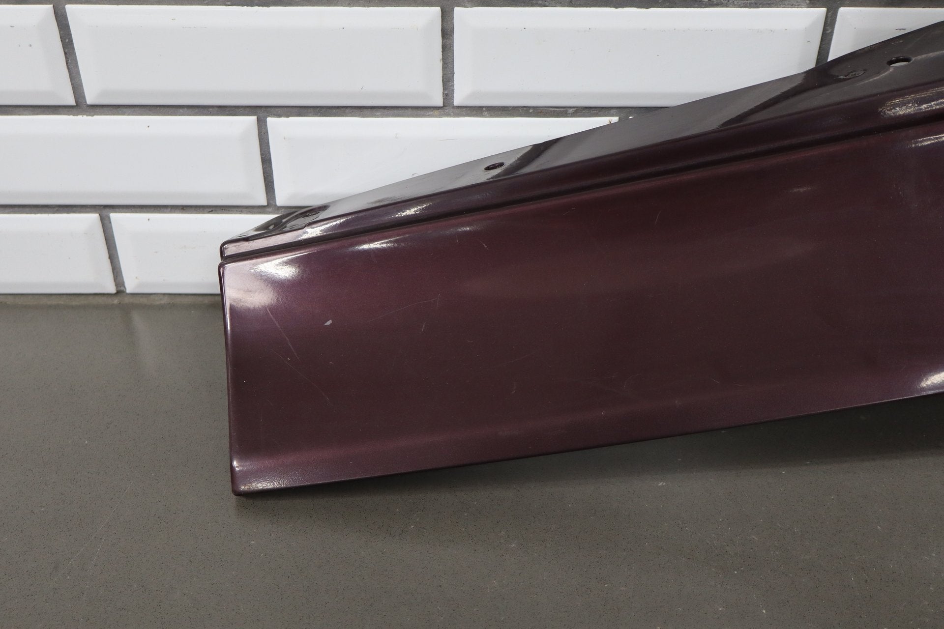 1993-1996 Cadillac Fleetwood Right Tail Light W/ Filler Panel Dark Cherry 77
