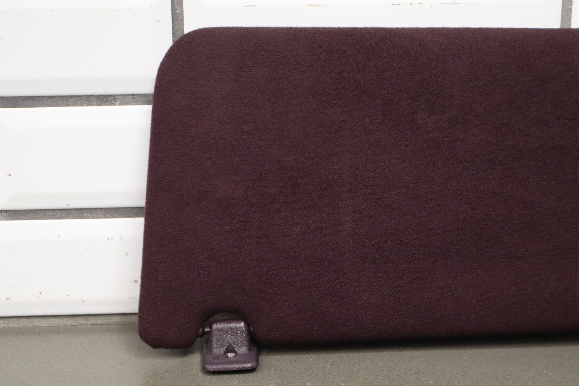 1993-1996 Cadillac Fleetwood Sun Visor Pair Bordeaux Red 75