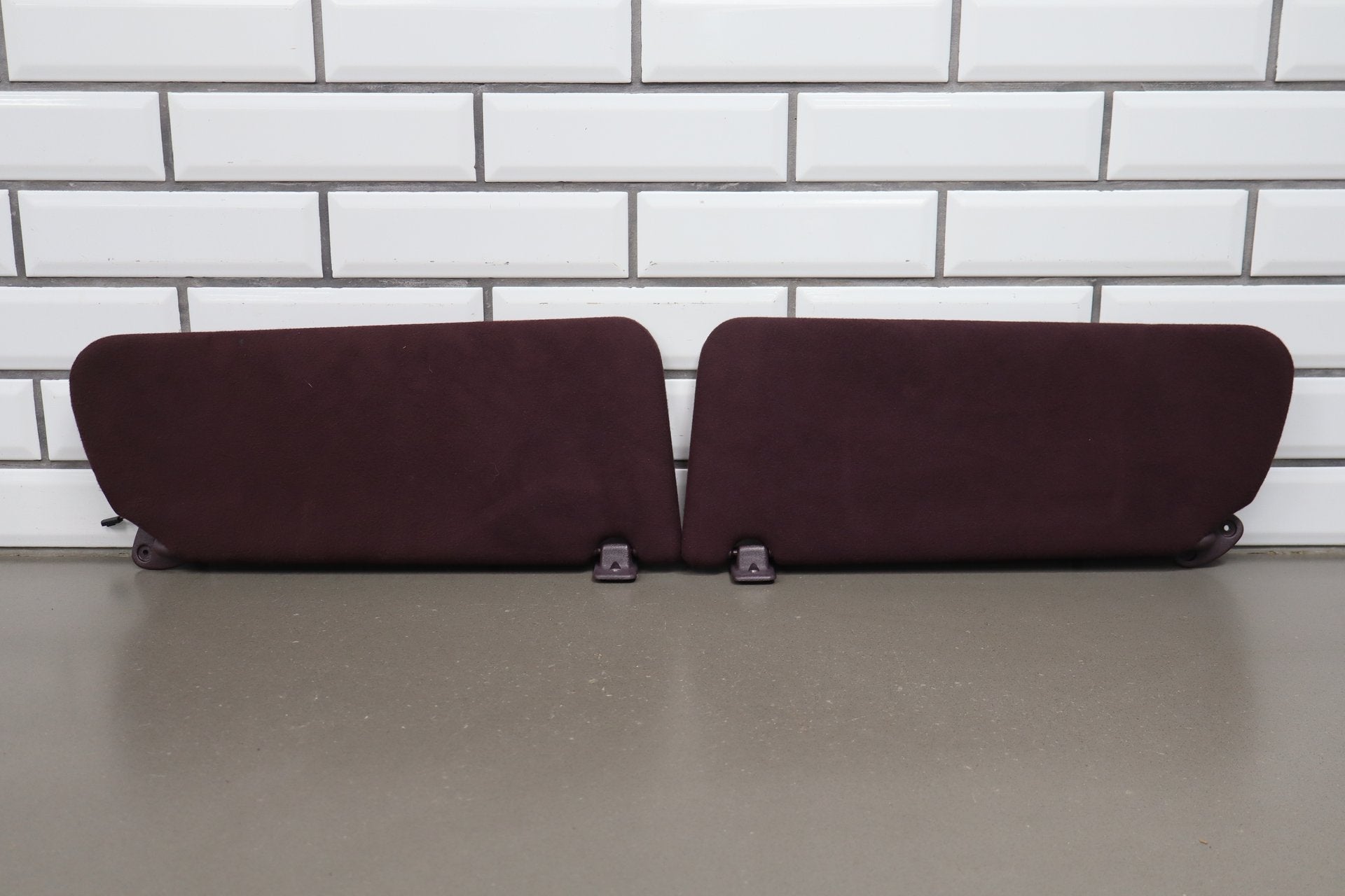 1993-1996 Cadillac Fleetwood Sun Visor Pair Bordeaux Red 75