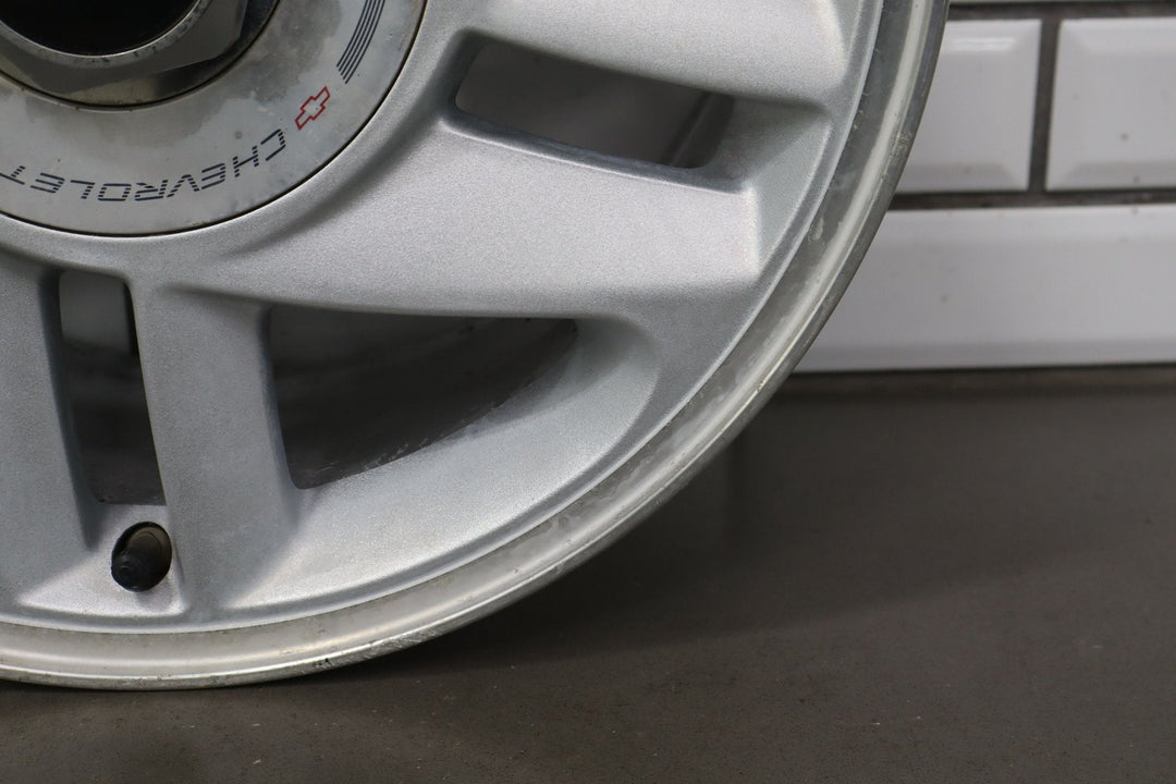 1993 - 1996 Camaro Single (1) 16x8 Silver 5 - Spoke Wheel W/Center Cap *Curb Rash*