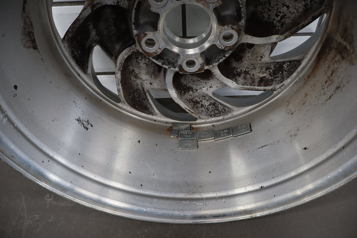 1993-1996 Chevrolet Corvette C4 LH Left 17x8.5 Machined Finish Sawblade WheelOEM