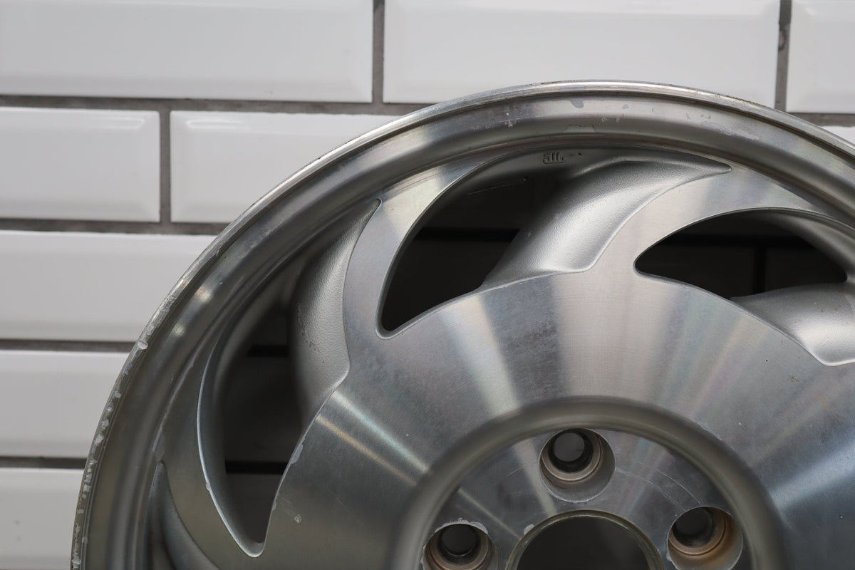 1993-1996 Chevrolet Corvette C4 LH Left 17x8.5 Machined Finish Sawblade WheelOEM