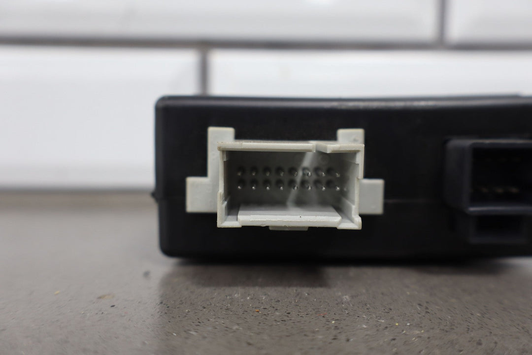 1993 - 1996 Chevy C4 Corvette Keyless Entry Theft Control Module (10261112) OEM