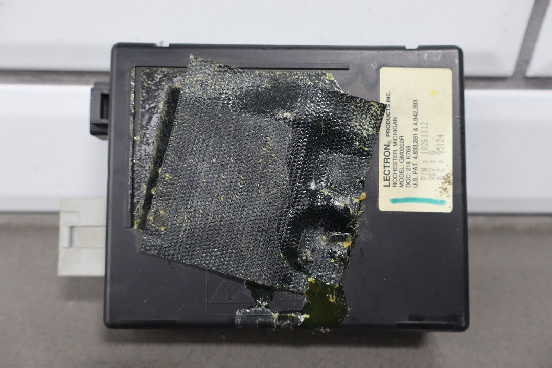 1993 - 1996 Chevy C4 Corvette Keyless Entry Theft Control Module (10261112) OEM