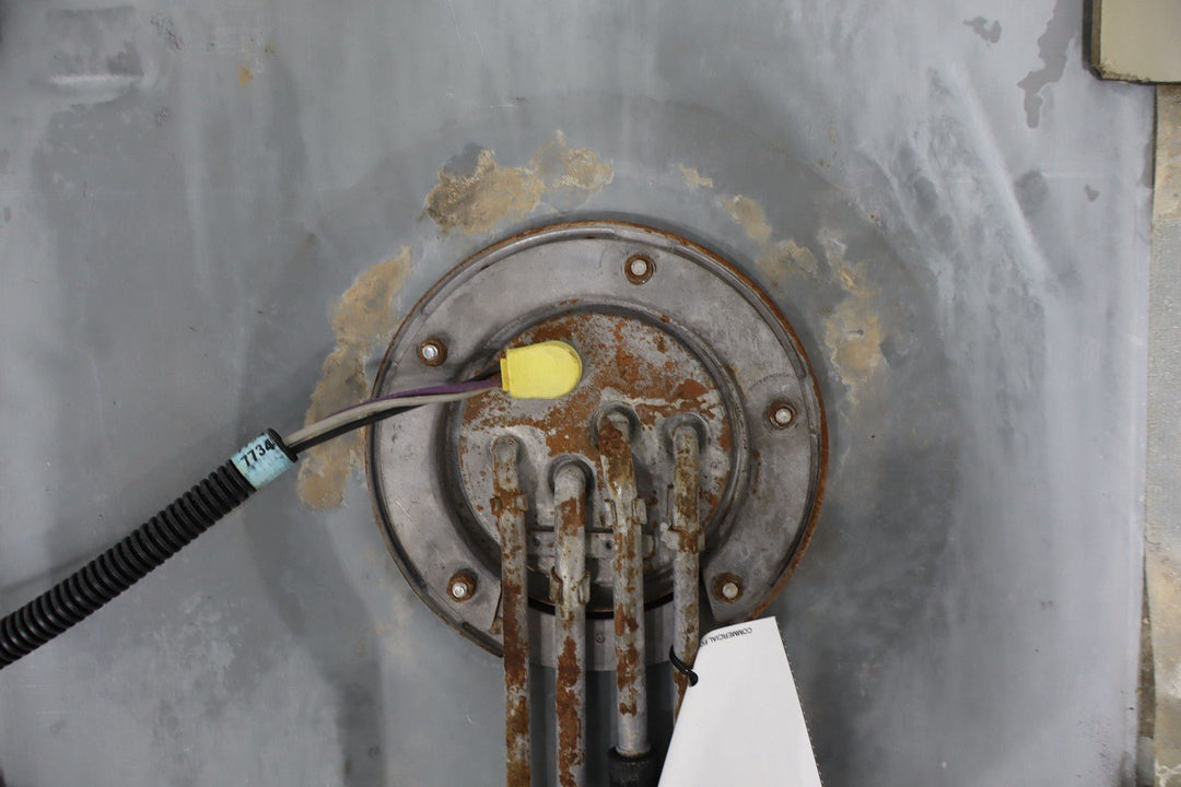 1993 - 1997 Chevy Camaro 15.5 Gallon Gasoline Fuel Tank & Pump