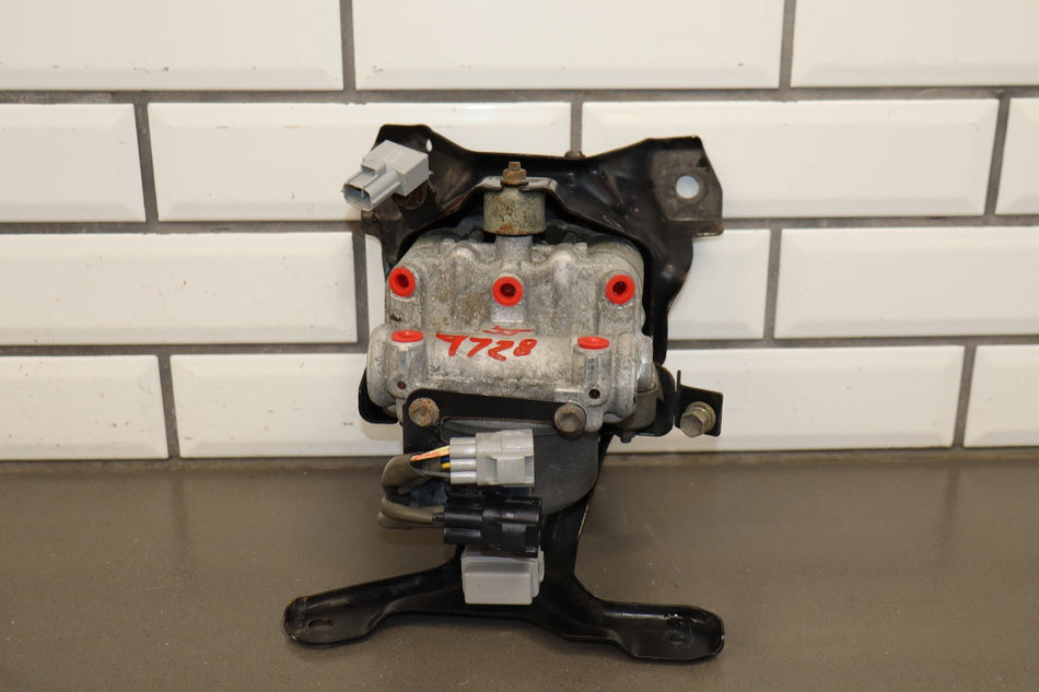 1993-1997 Lexus LX450 ABS Brake Unit 4451060010