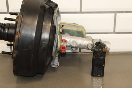 1993-1997 Toyota Land Cruiser Lexus LX450 Brake Booster 4461060792