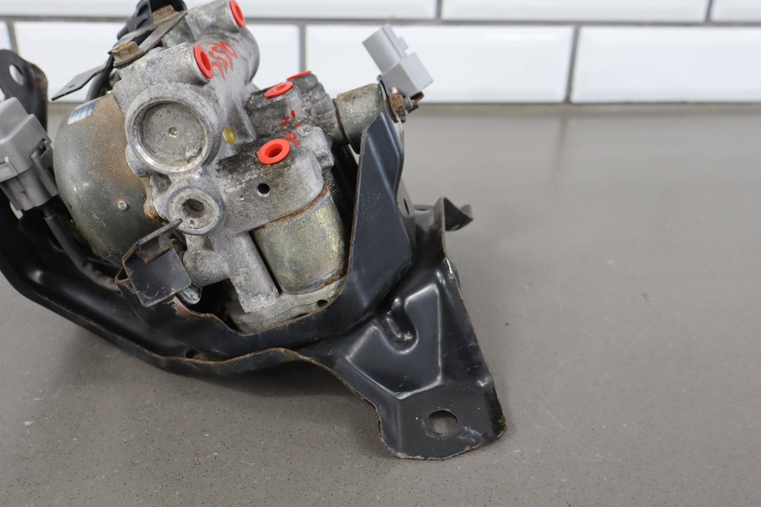 1993 - 1998 Lexus LX450 ABS Brake Unit 4451060010 OEM