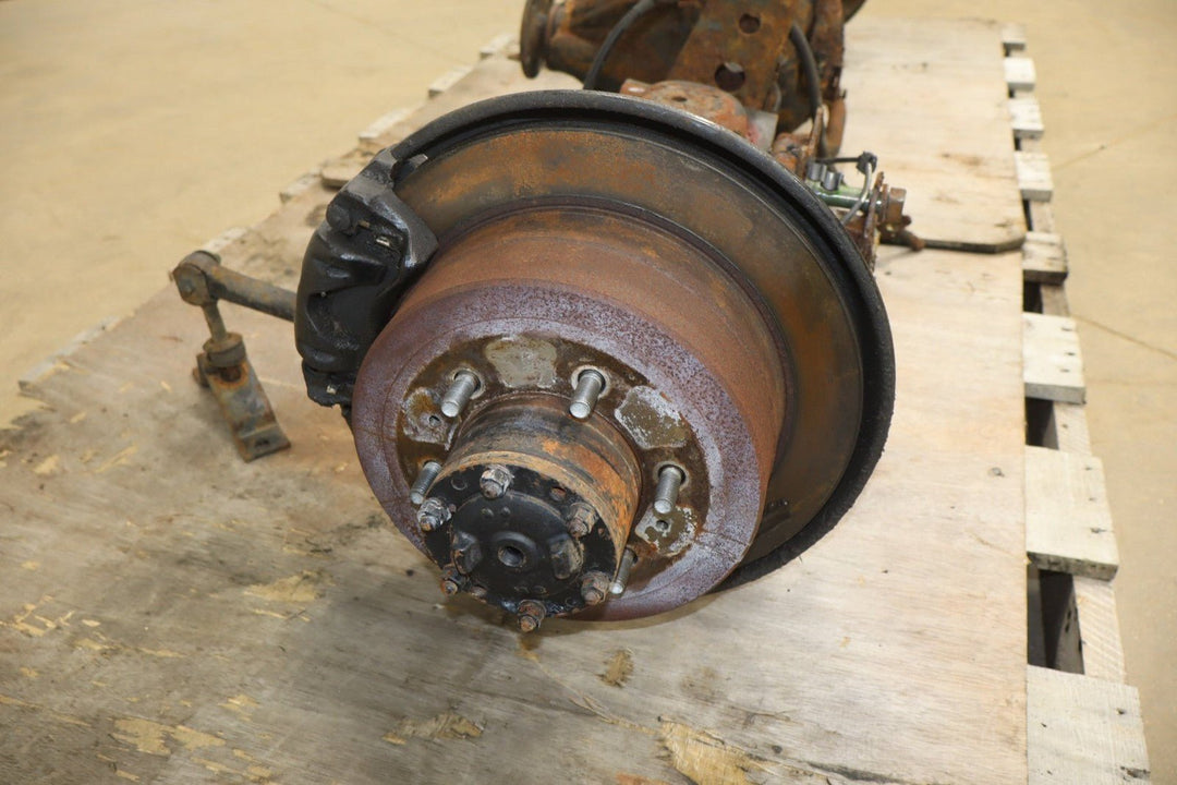 1993 - 1998 Toyota Land Cruiser Rear Axle Assembly 4211060961 OEM 4.10 Ratio