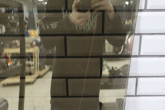 1993 - 1998 Toyota Land Cruiser Right Rear Door Window 6811360080 OEM