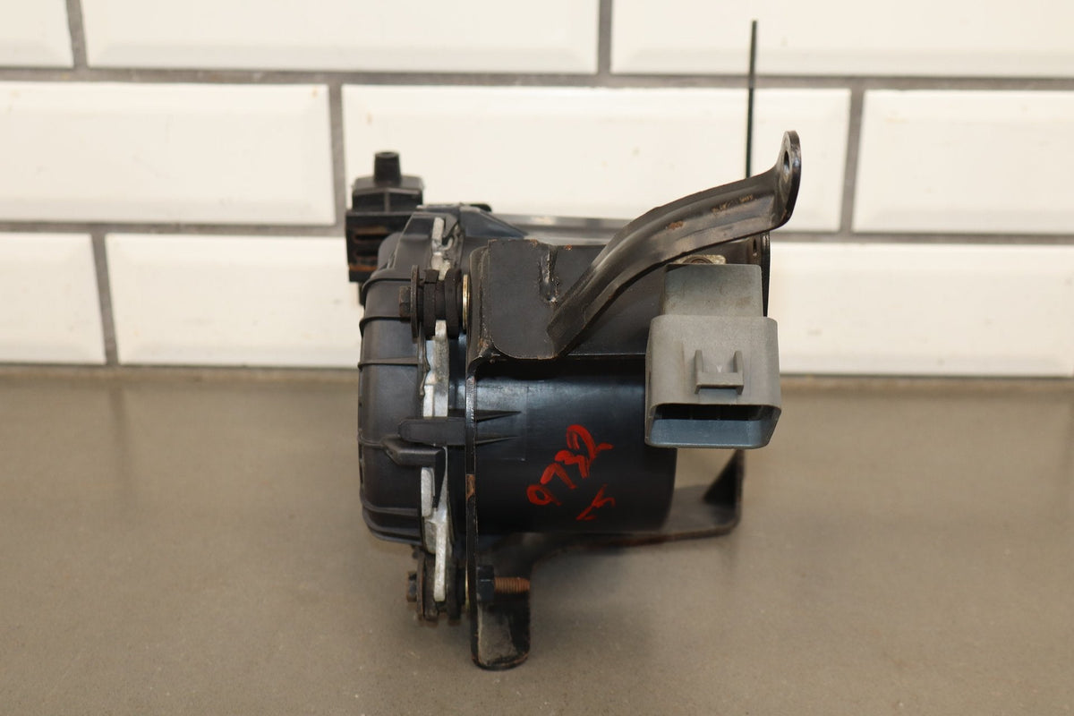 1993-1999 Chevrolet Corvette Air Pump 24505066 OEM