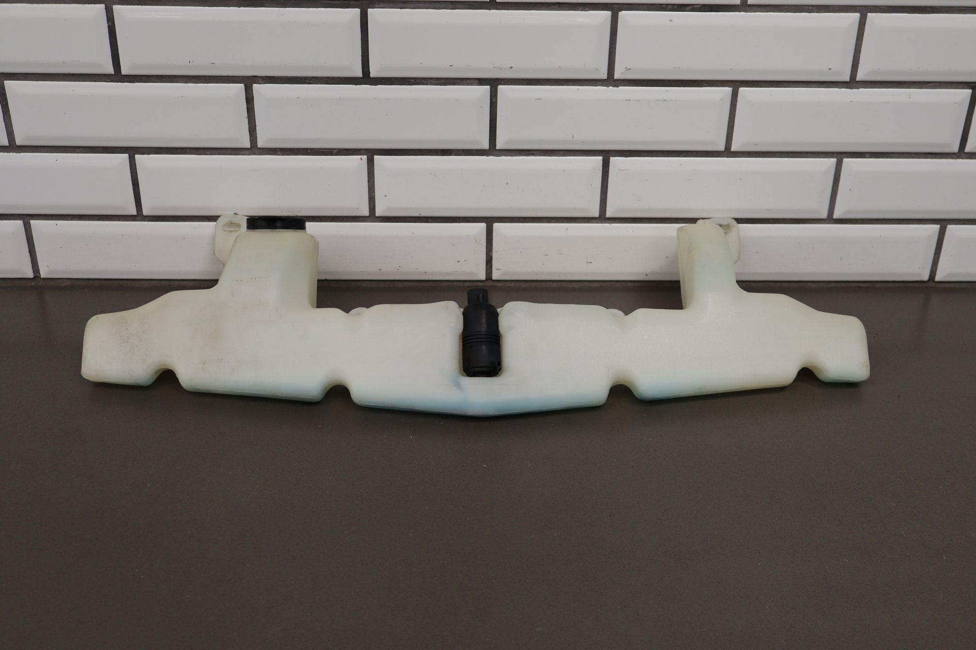1993-2002 Chevrolet Camaro, Pontiac Firebird Washer Bottle W/ Washer Pump