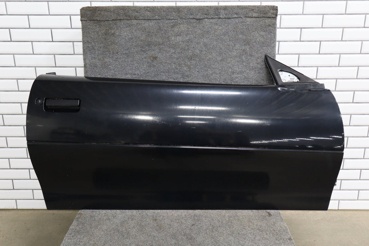 1993-2002 Chevrolet Camaro Right Front Door Black 41 10274371