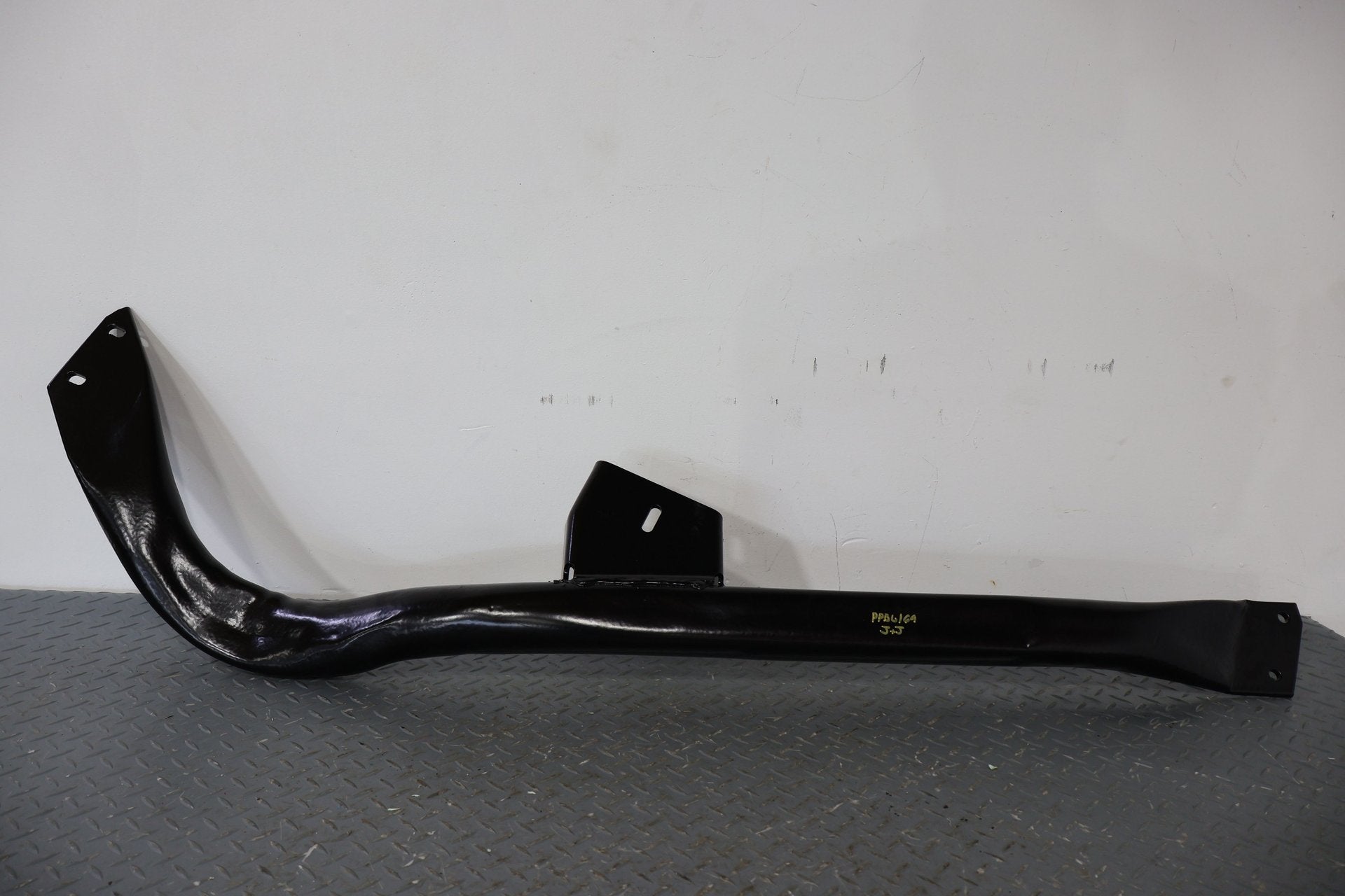 1993 Buick Roadmaster- Transmission Crossmember