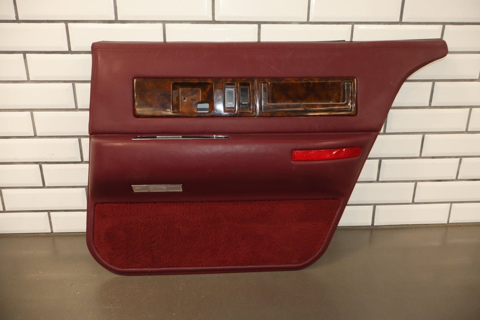 1993 Cadillac Fleetwood Brougham Right Rear Door Panel Garnet Red 783 10162792