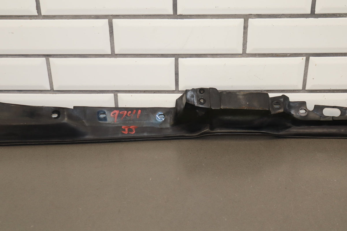 1993 Chevrolet Corvette C4 - Cowl Vent Panel Seal