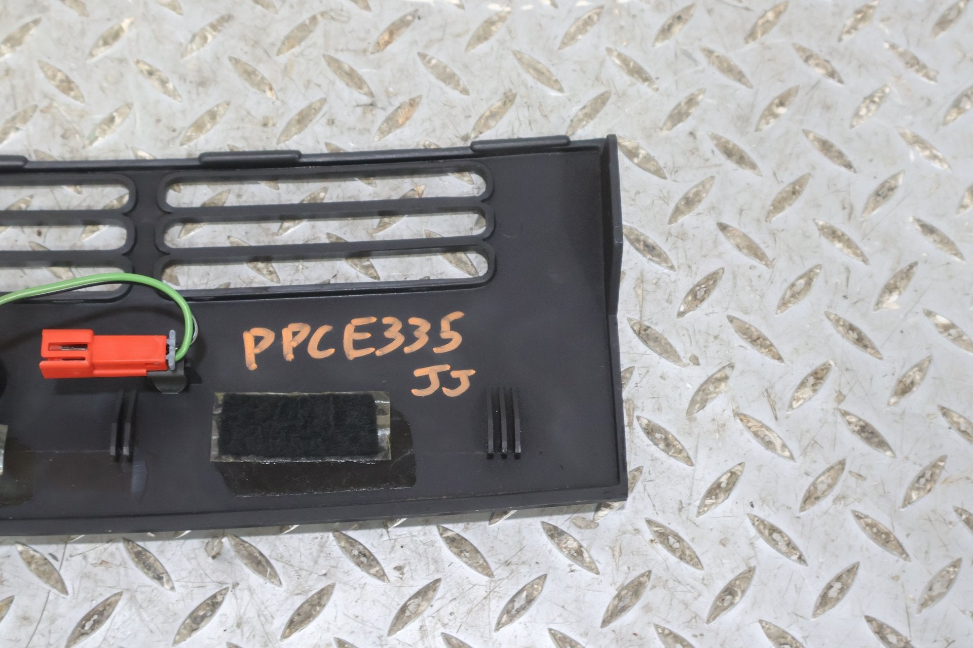 1993 Chevrolet Corvette- Dash Vent