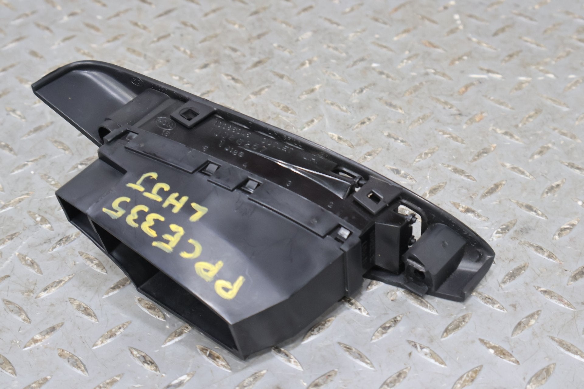 1993 Chevrolet Corvette- Dash Vent