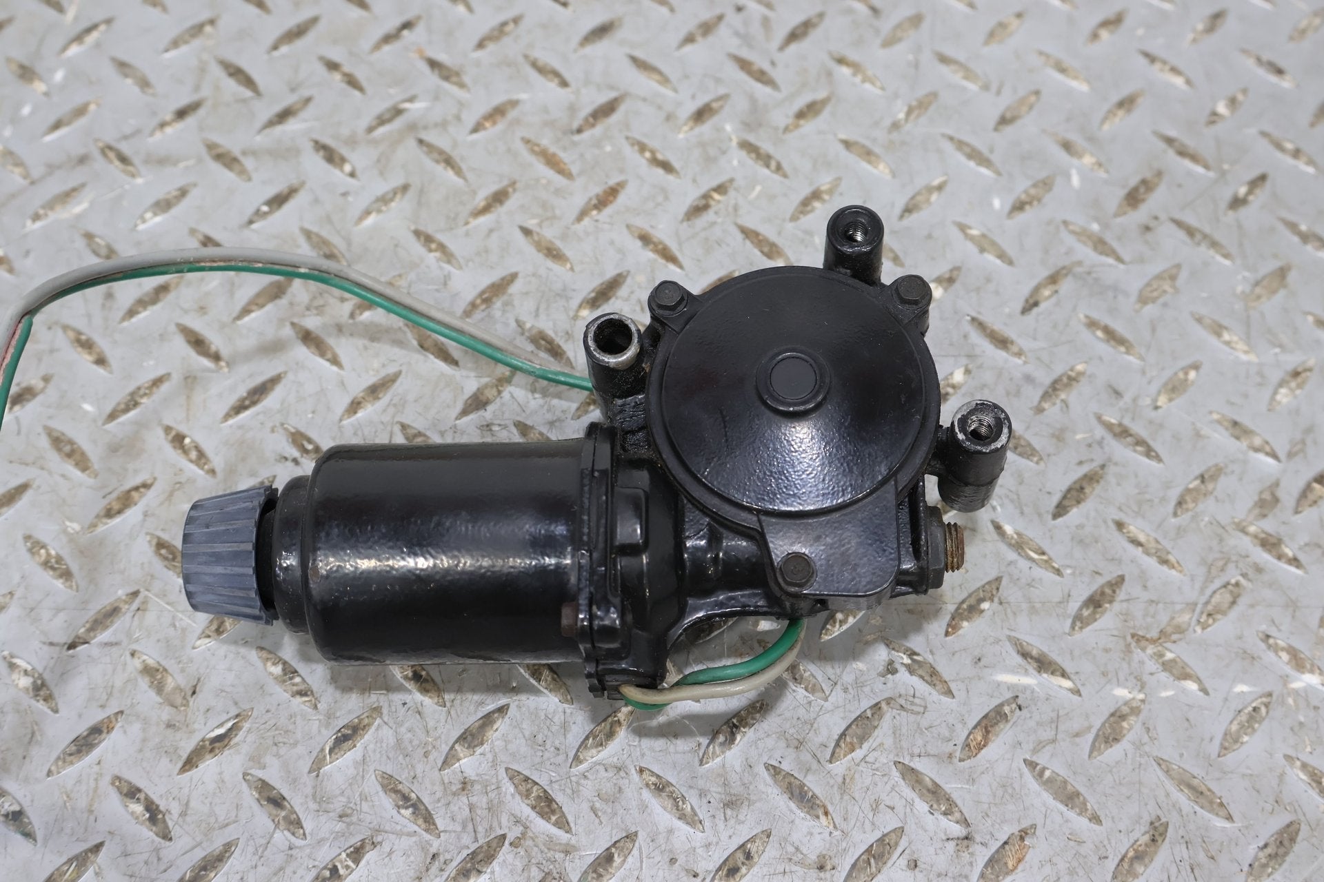 1993 Chevrolet Corvette- Left Headlight Motor