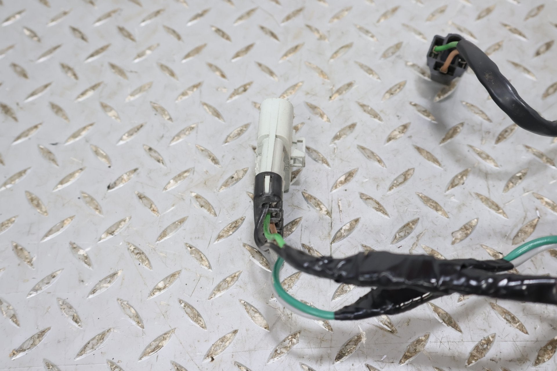 1993 Chevrolet Corvette- Left Headlight Motor