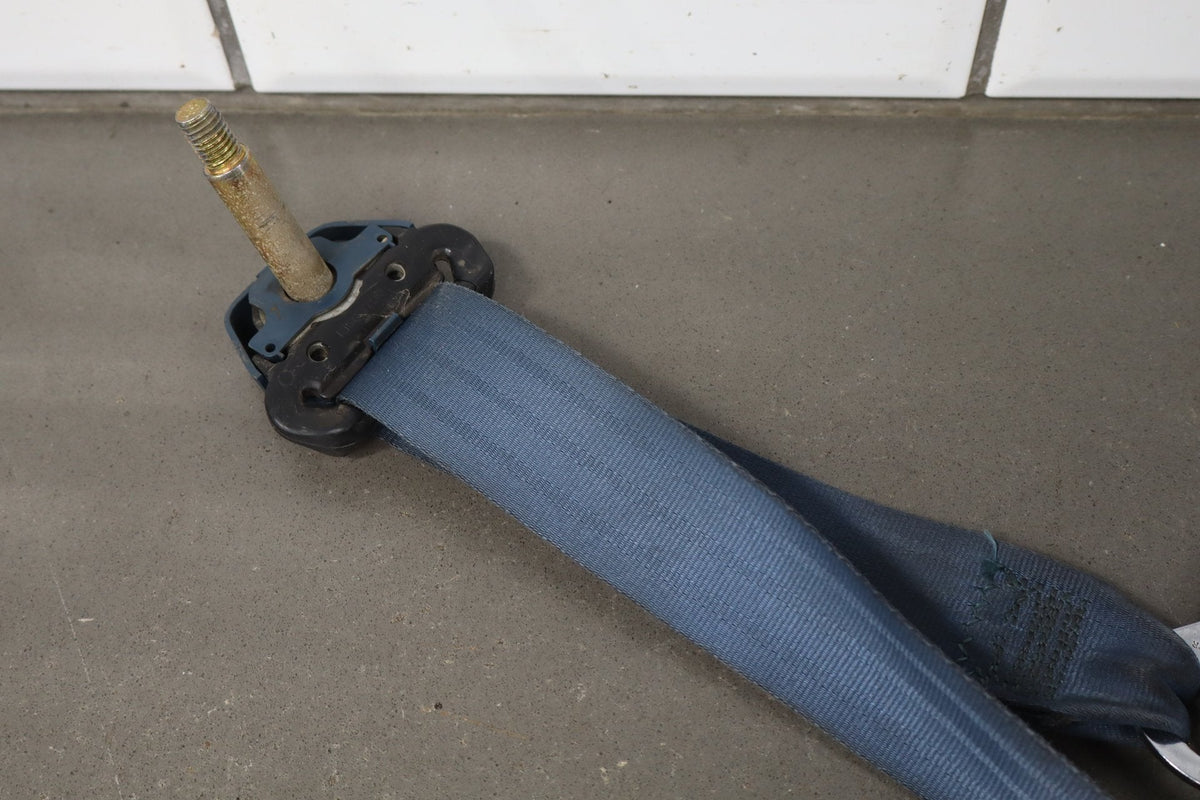 1993 Chevrolet Silverado GMT400- Left Front Seat Belt