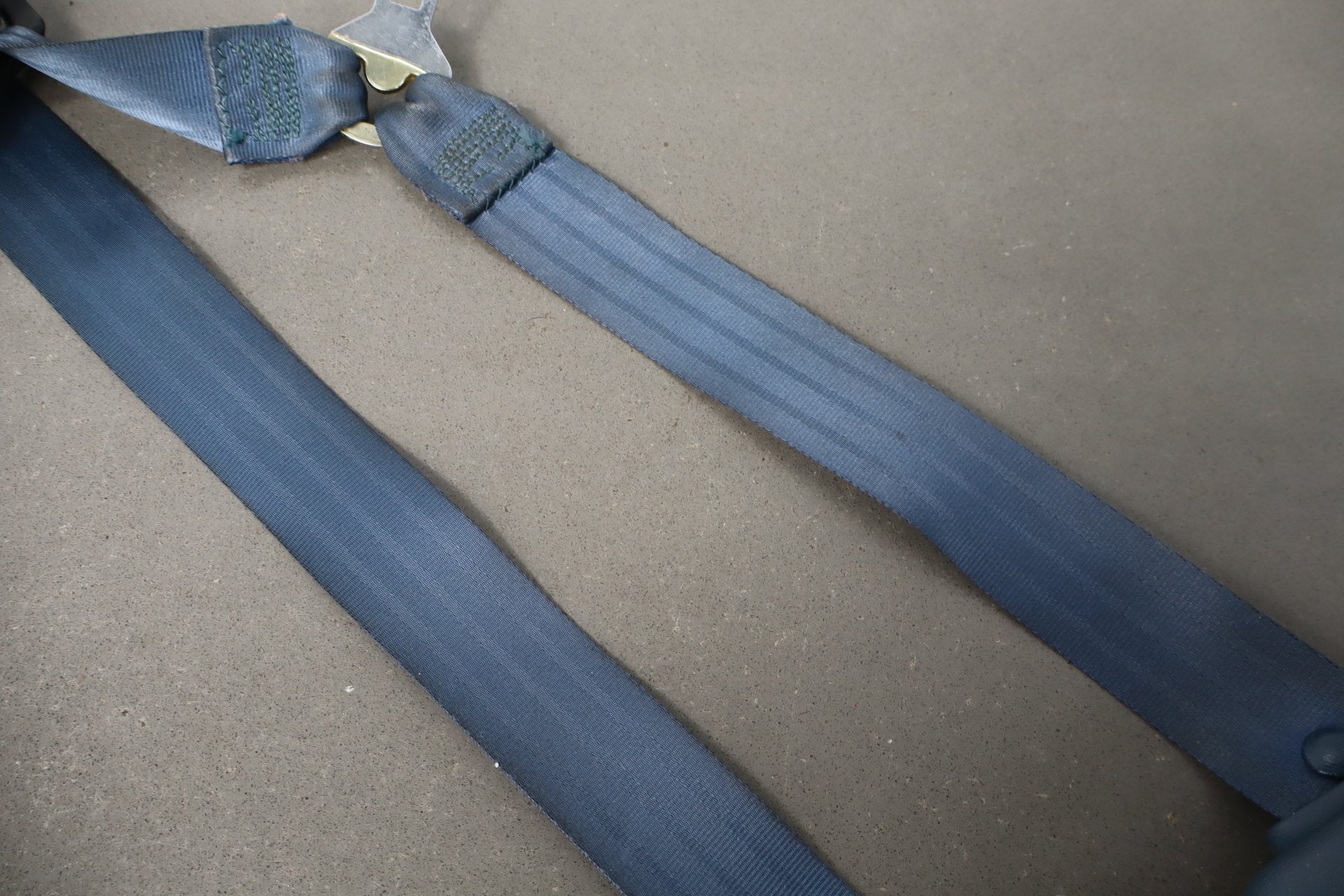 1993 Chevrolet Silverado GMT400- Right Front Seat Belt