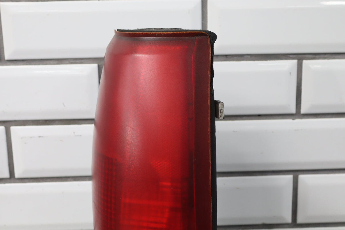 1993 Chevrolet Silverado GMT400- Taillight Set