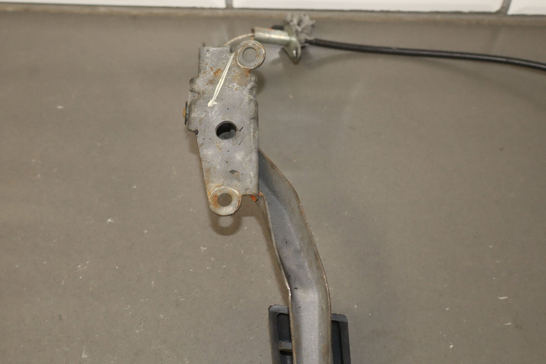 1993 Ford Mustang LX Accelerator Pedal & Cable