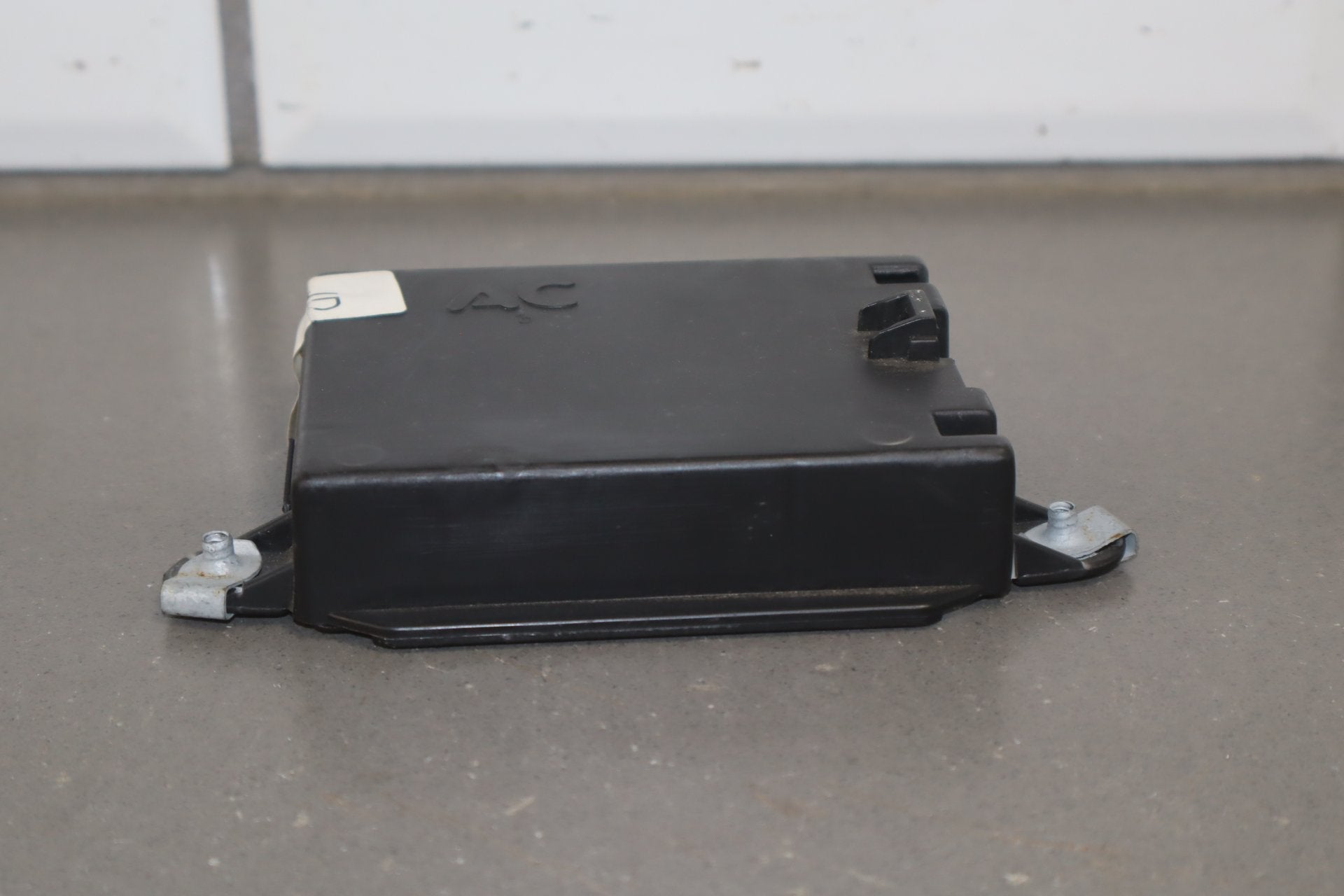 1994-1995 Chevrolet Corvette Chassis Computer 16192582 OEM