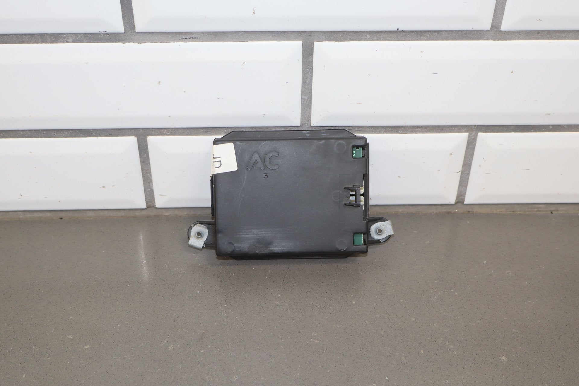 1994-1995 Chevrolet Corvette Chassis Computer 16192582 OEM