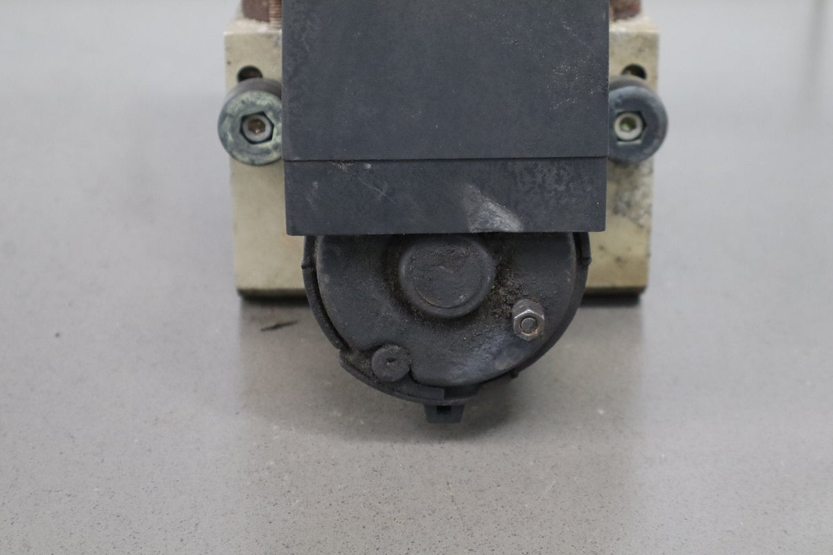 1994-1996 Cadillac Fleetwood ABS Brake Unit OEM