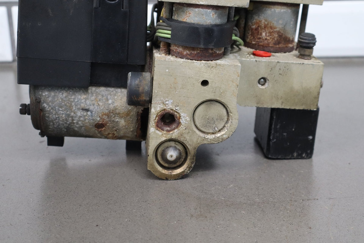 1994-1996 Cadillac Fleetwood ABS Brake Unit OEM