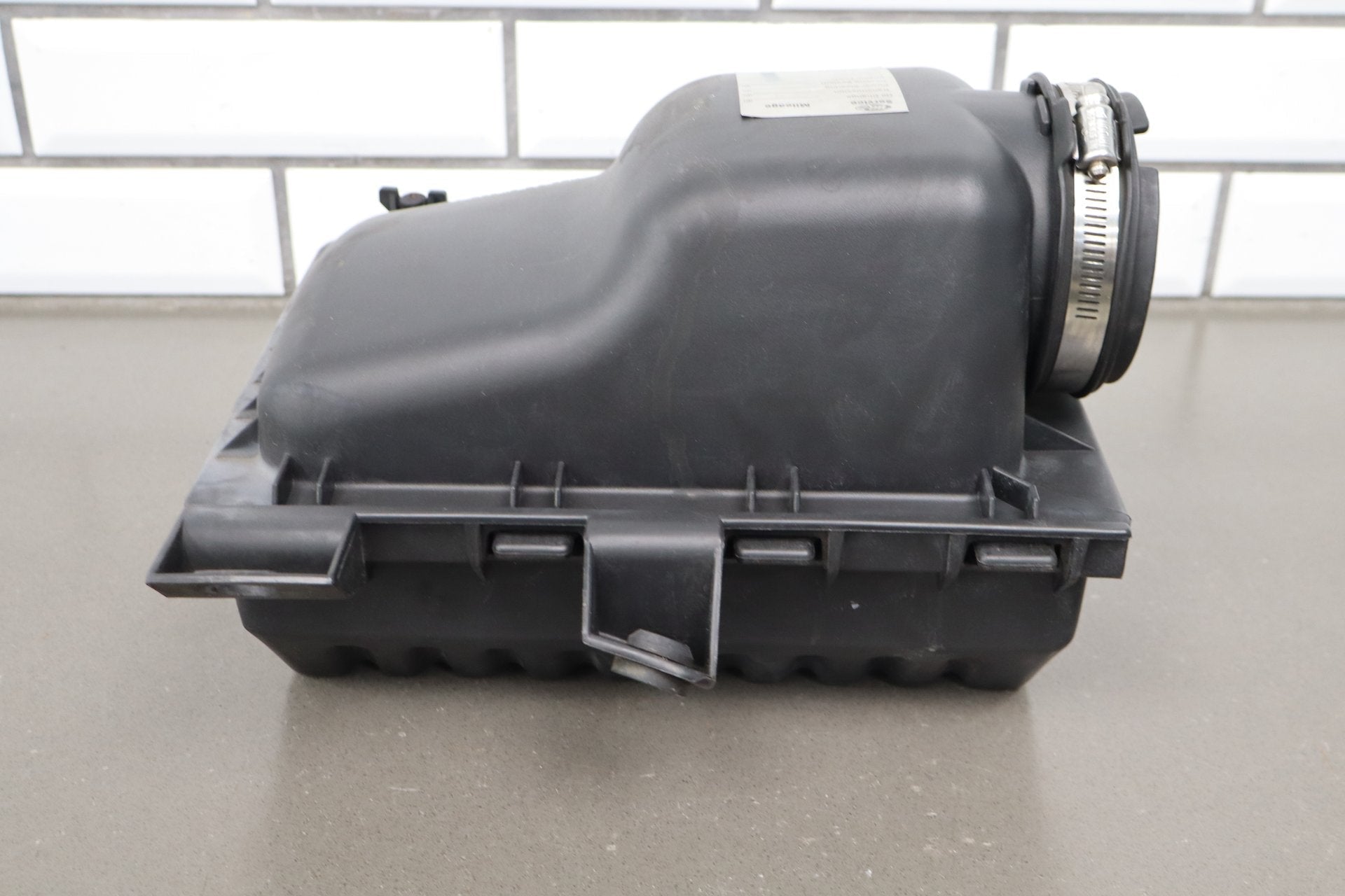 1994-1996 Cadillac Fleetwood Air Cleaner