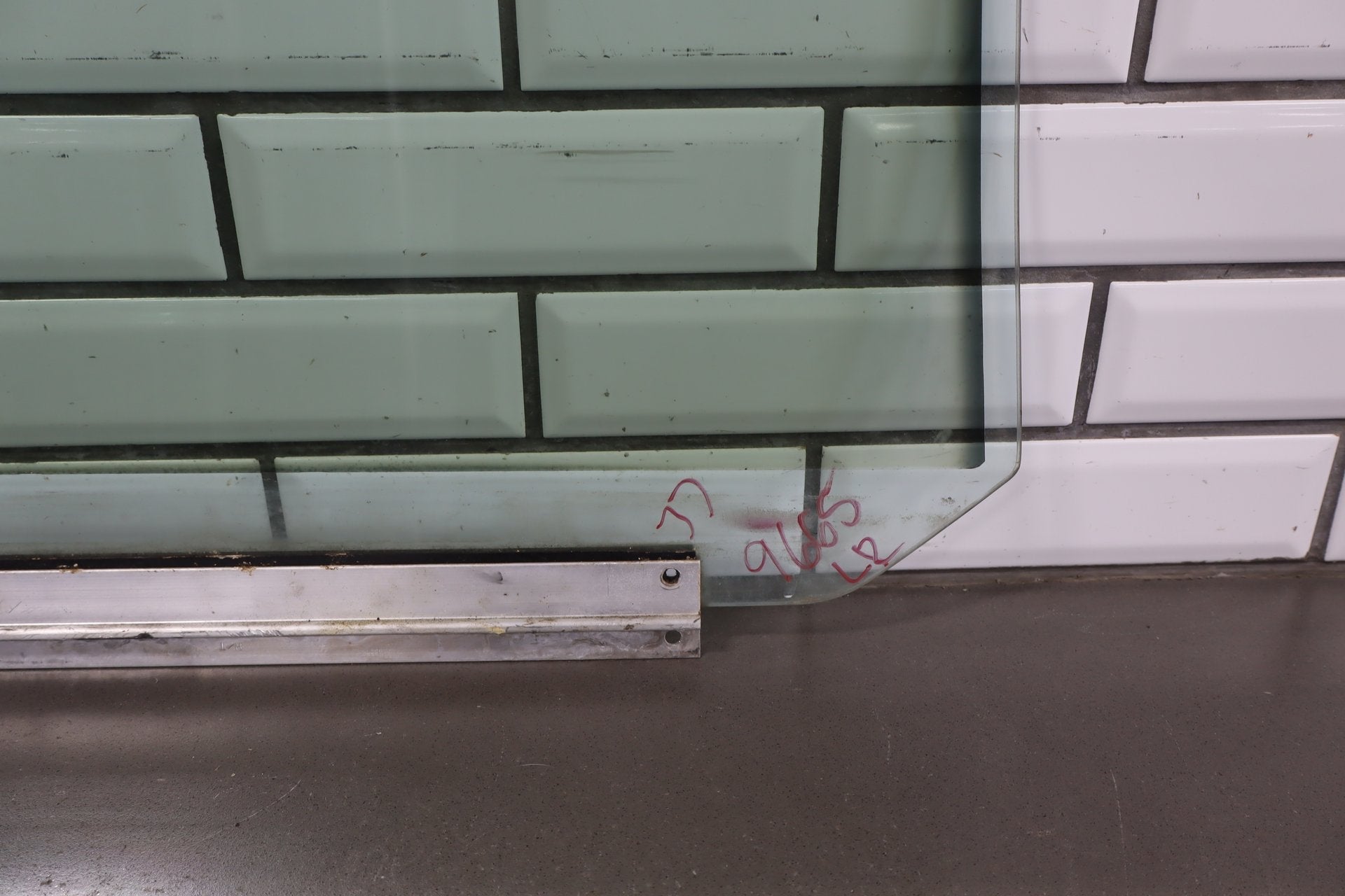 1994-1996 Chevrolet Caprice Impala Left Rear Door Window OEM