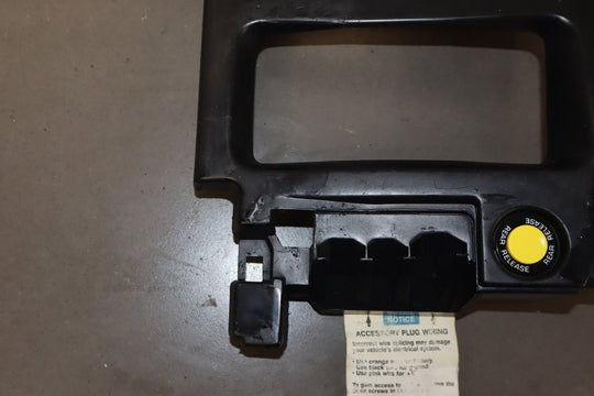1994 - 1996 Chevrolet Corvette C4 Automatic Floor Shifter Bezel 10265546
