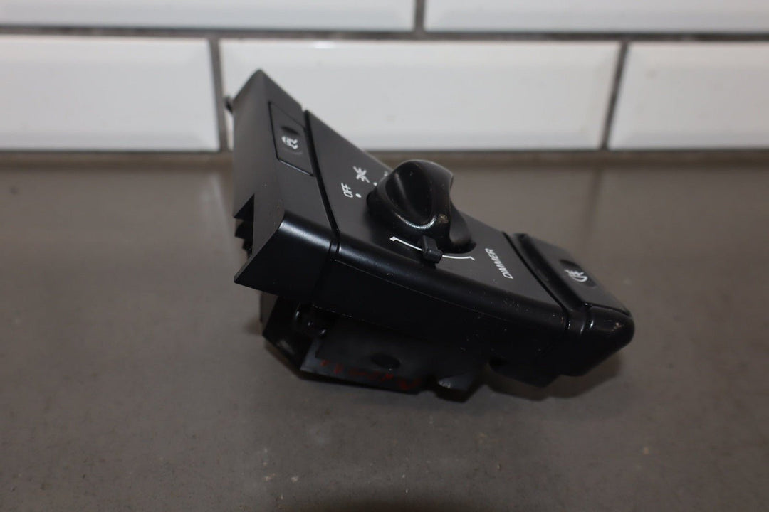 1994 - 1996 Chevrolet Corvette C4 Dash Mounted Headlight Switch 10210758