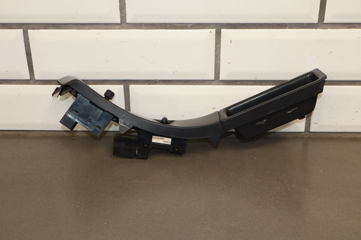 1994-1996 Chevrolet Corvette C4 - Front Door Window, Mirror Switch W/ Bezel