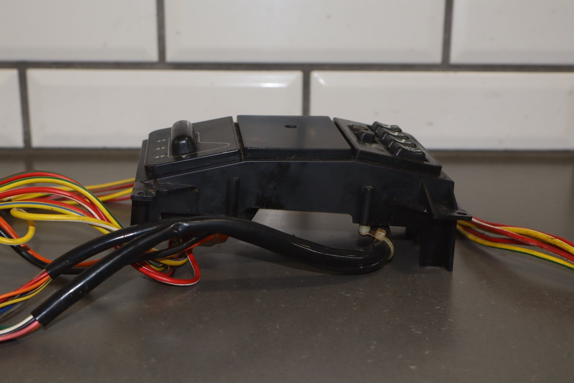 1994-1996 Chevrolet Corvette C4- Power Seat Switches, Base Suspension