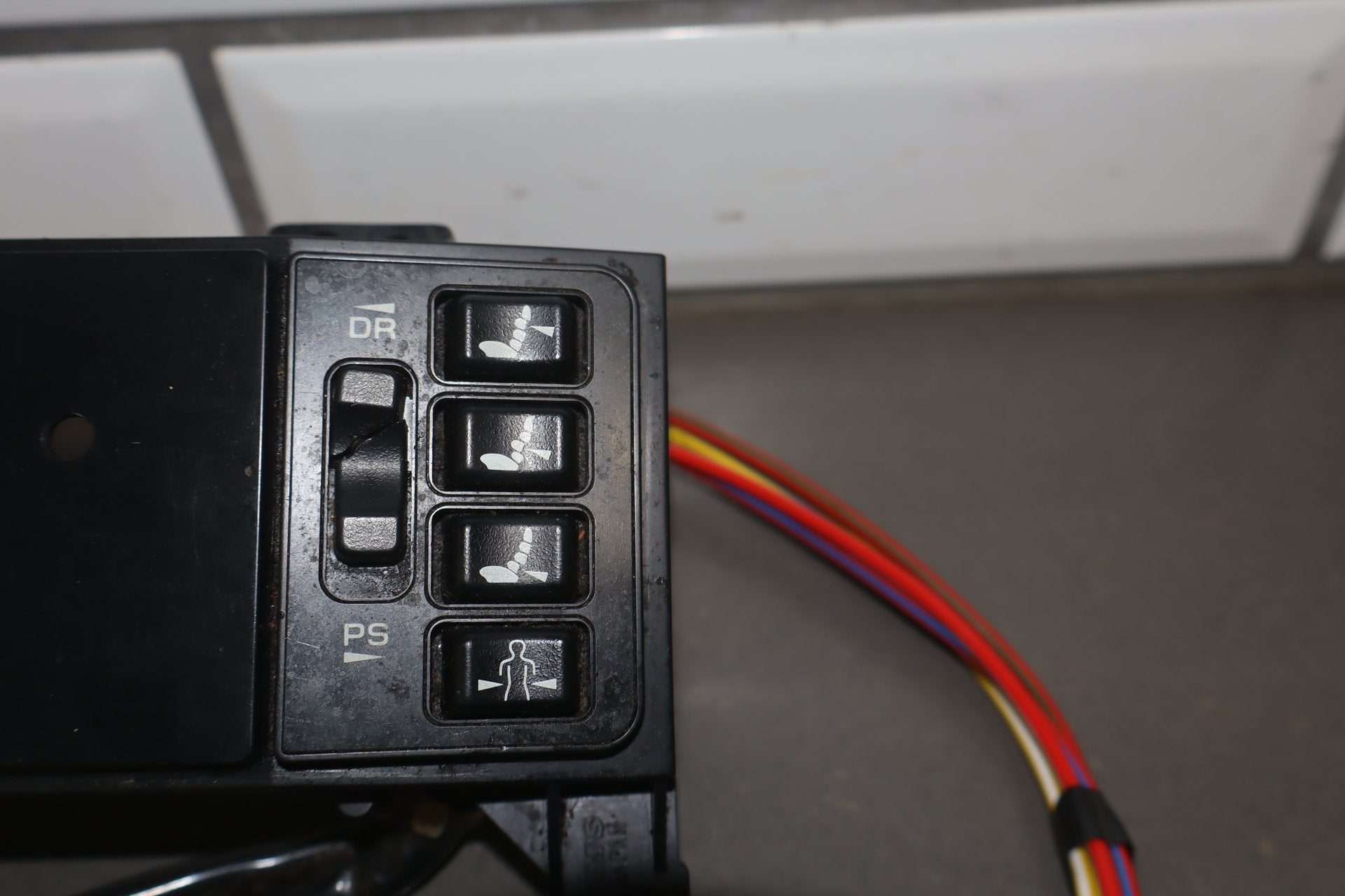 1994-1996 Chevrolet Corvette C4- Power Seat Switches, Base Suspension