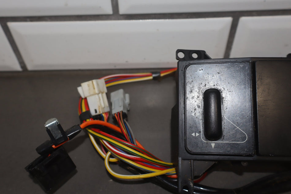 1994-1996 Chevrolet Corvette C4- Power Seat Switches, Base Suspension