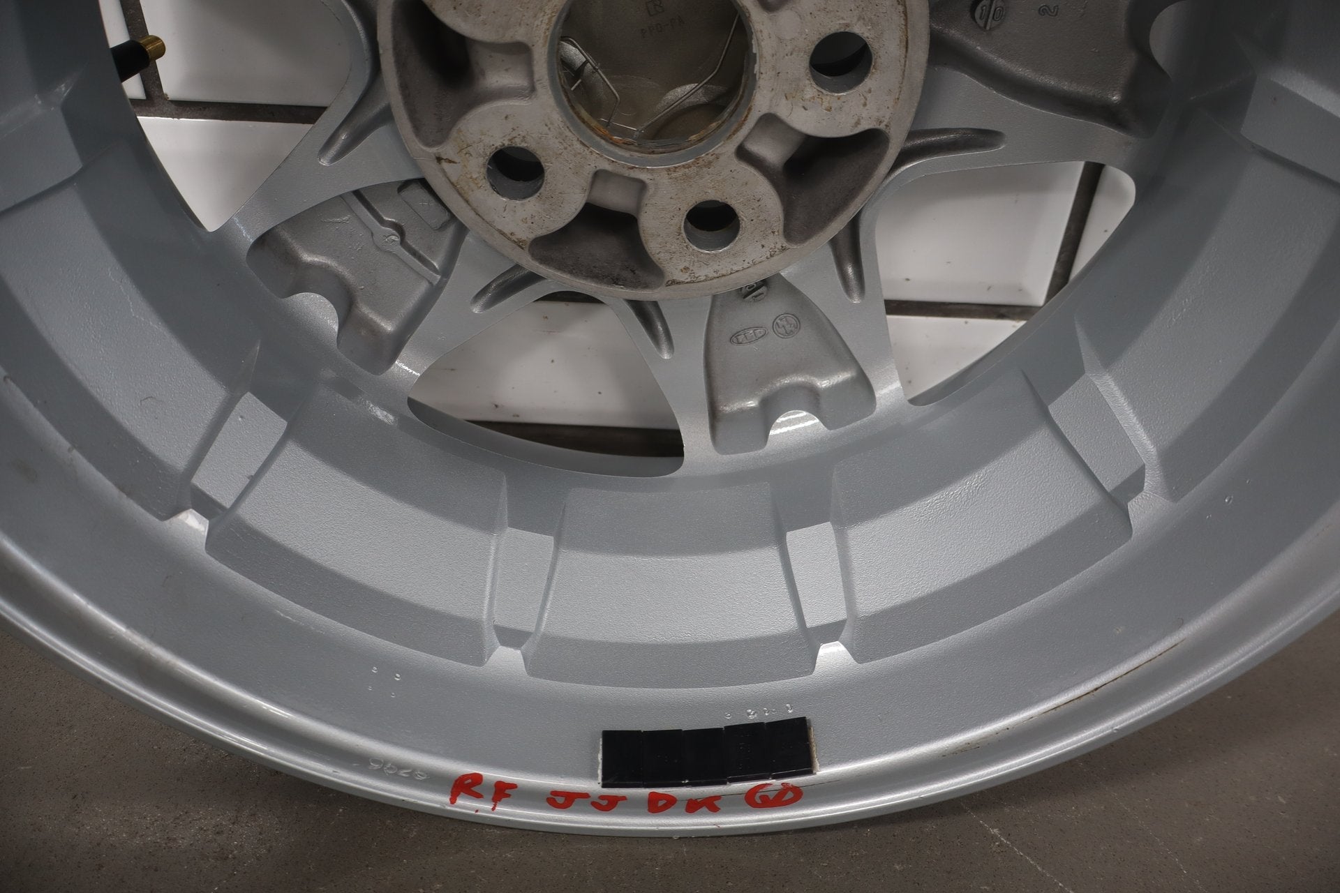 1994-1996 Toyota MR2 Front Alloy Wheel 15x7 5 Spoke OEM SW20