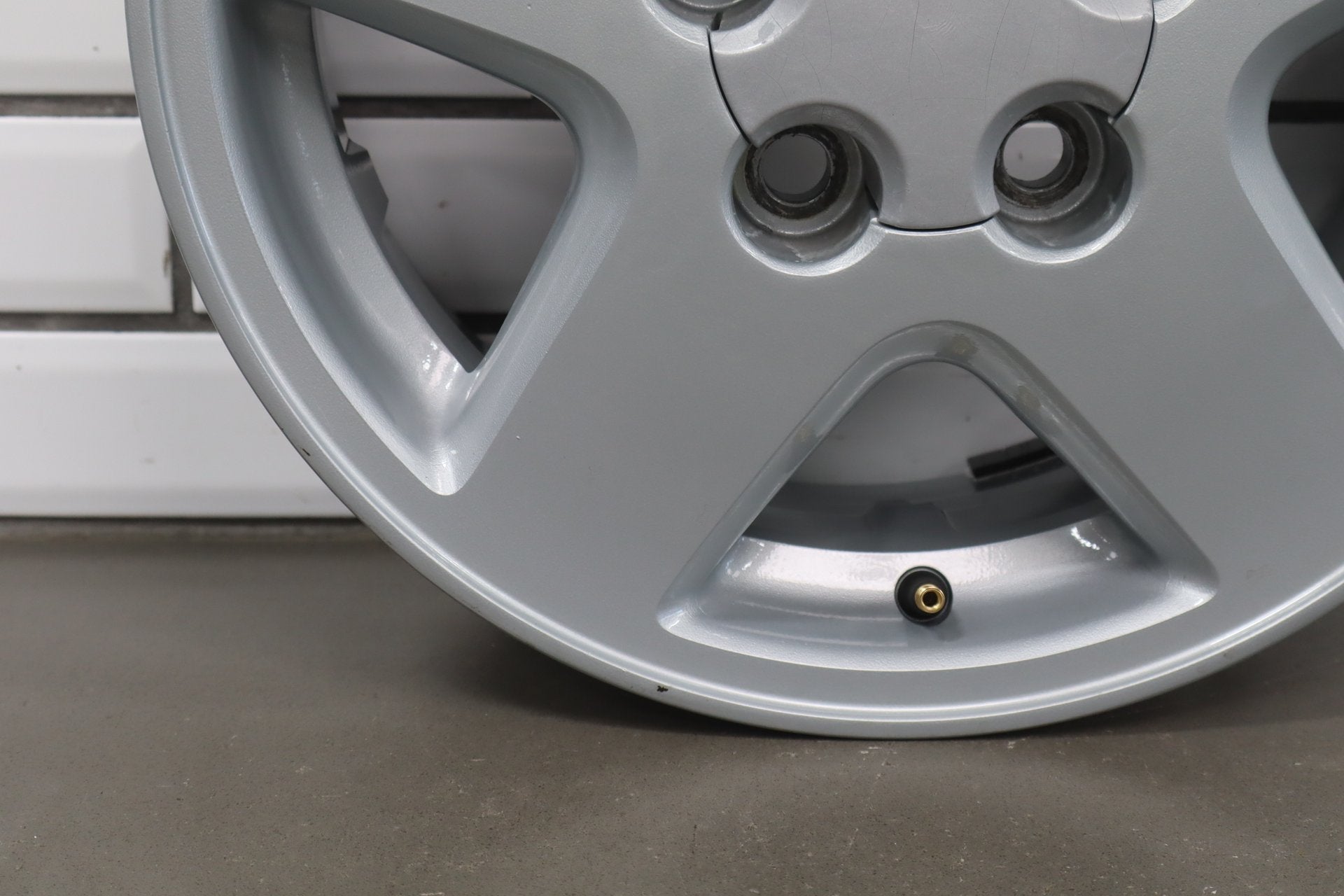 1994-1996 Toyota MR2 Front Alloy Wheel 15x7 5 Spoke OEM SW20