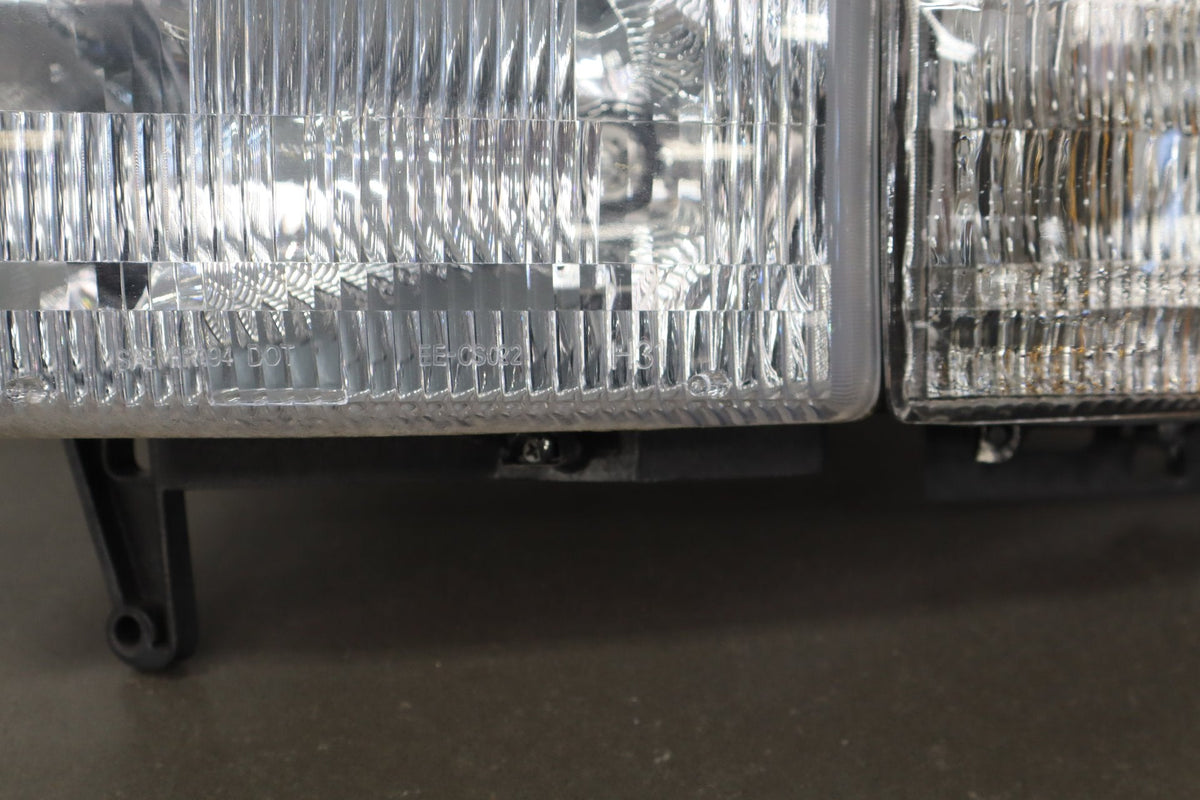 1994-2001 Dodge Ram 1500 Left Headlamp OEM w/Bracket