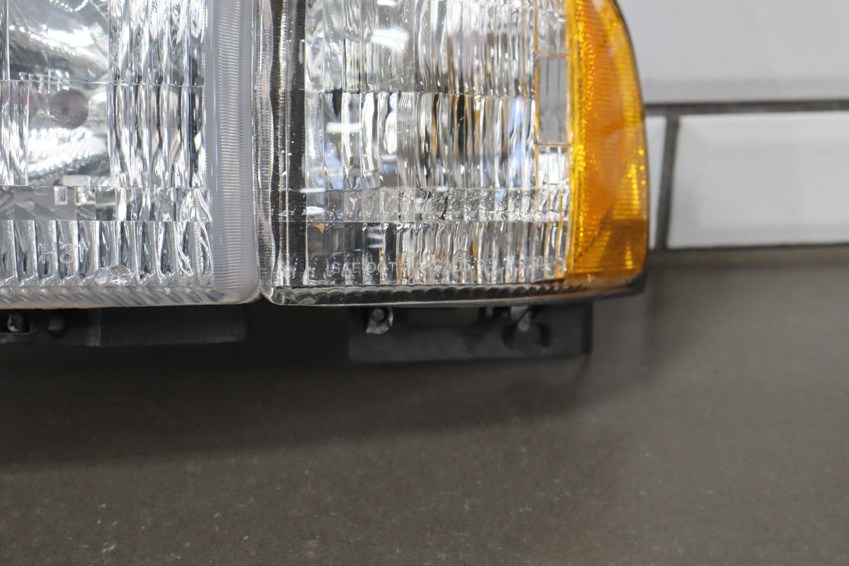 1994-2001 Dodge Ram 1500 Left Headlamp OEM w/Bracket
