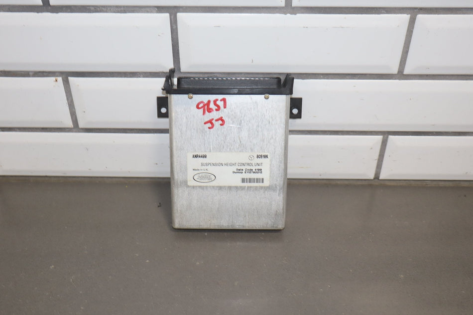 1994-2002 Land Rover Range Rover Suspension Control Module (SCM) anr4499 OEM